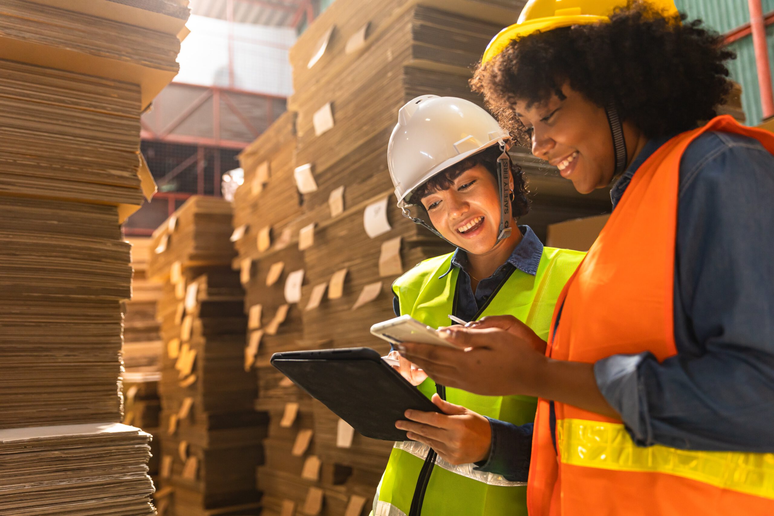 factory-paper-people-warehouse-2022-01-31-23-24-19-utc